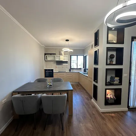 Apartament Luxury Bllok Tirana